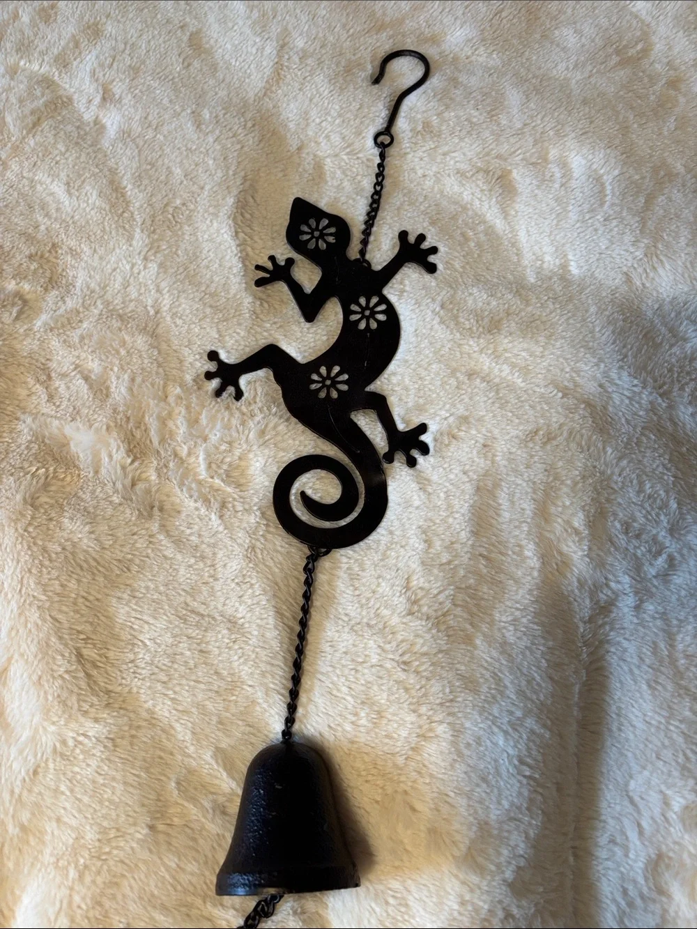 Black Gecko Hanging Bell for Reptile Habitat - Decorative Accent